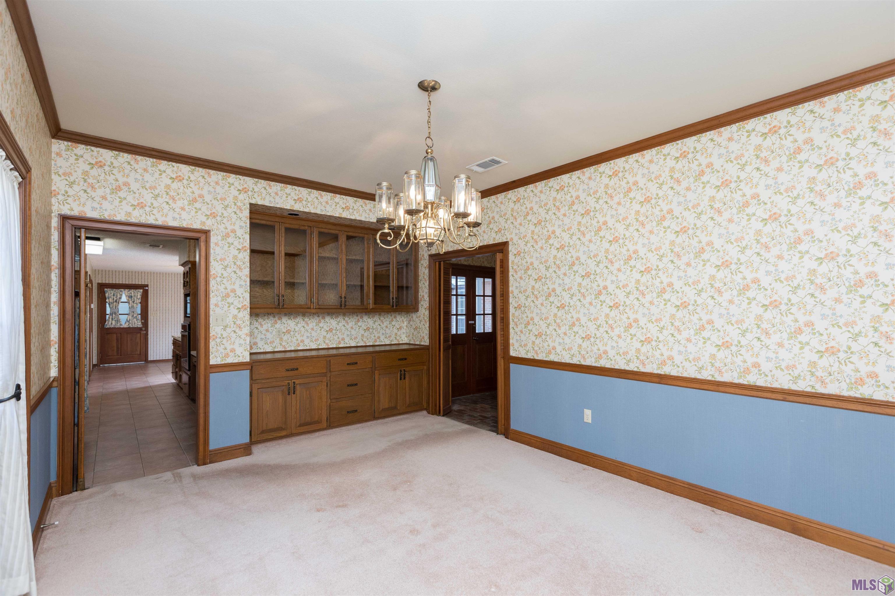 6631 Boone Avenue Baton Rouge, LA 70808 - Photo 11 of 47 DINING ROOM