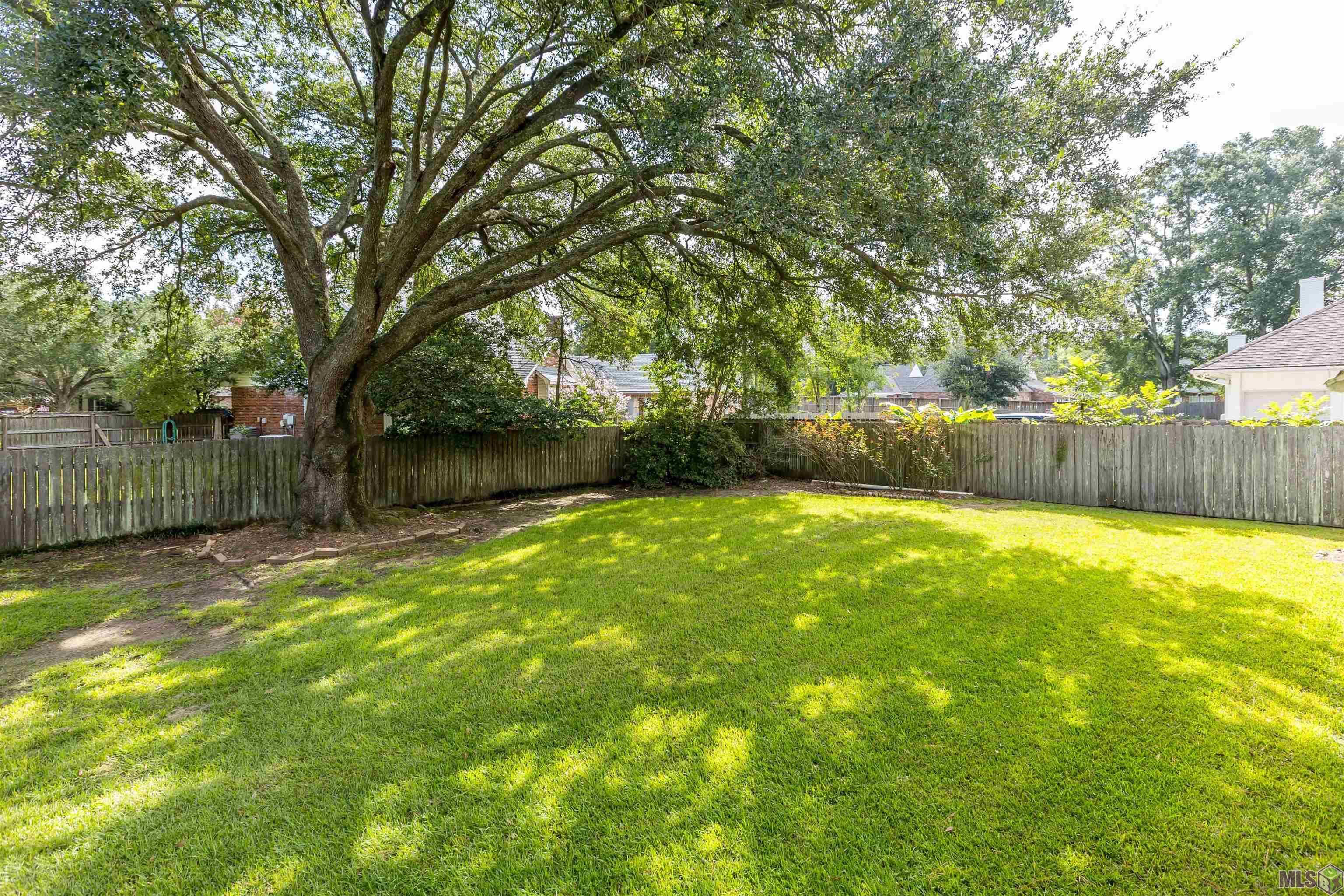 6631 Boone Avenue Baton Rouge, LA 70808 - Photo 39 of 47 BACKYARD