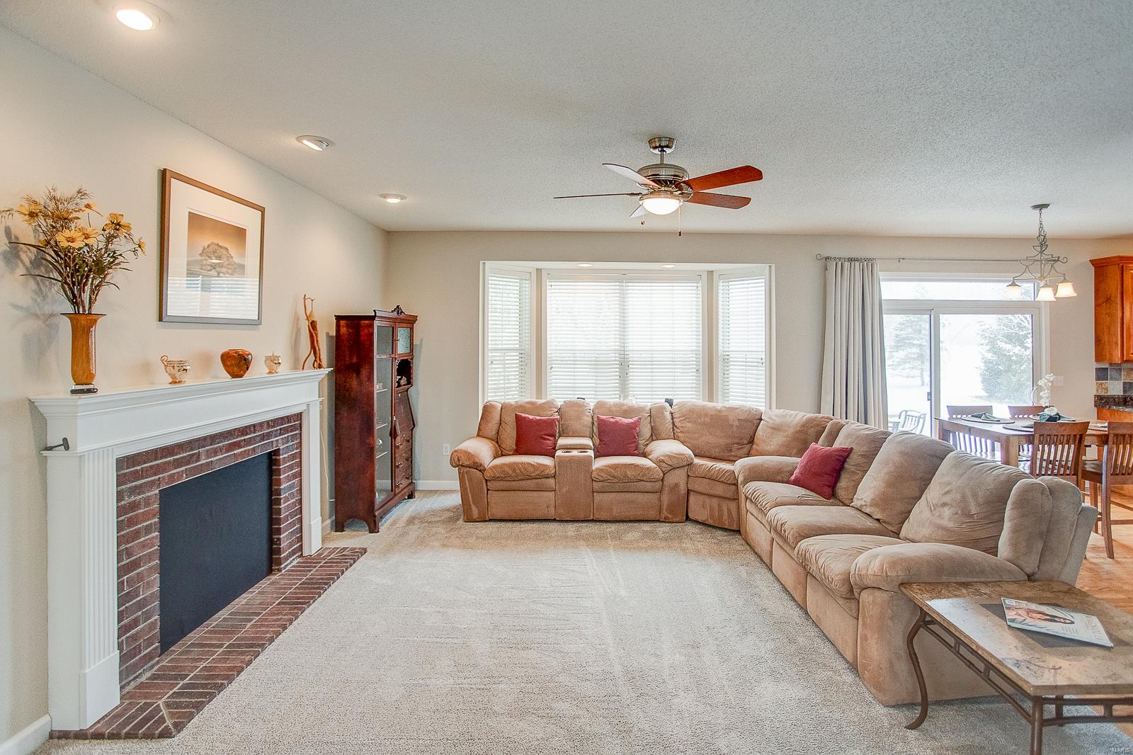 9 Meadow Rue Drive Edwardsville, IL 62025 - Photo 10 of 48 Gallery Image 10