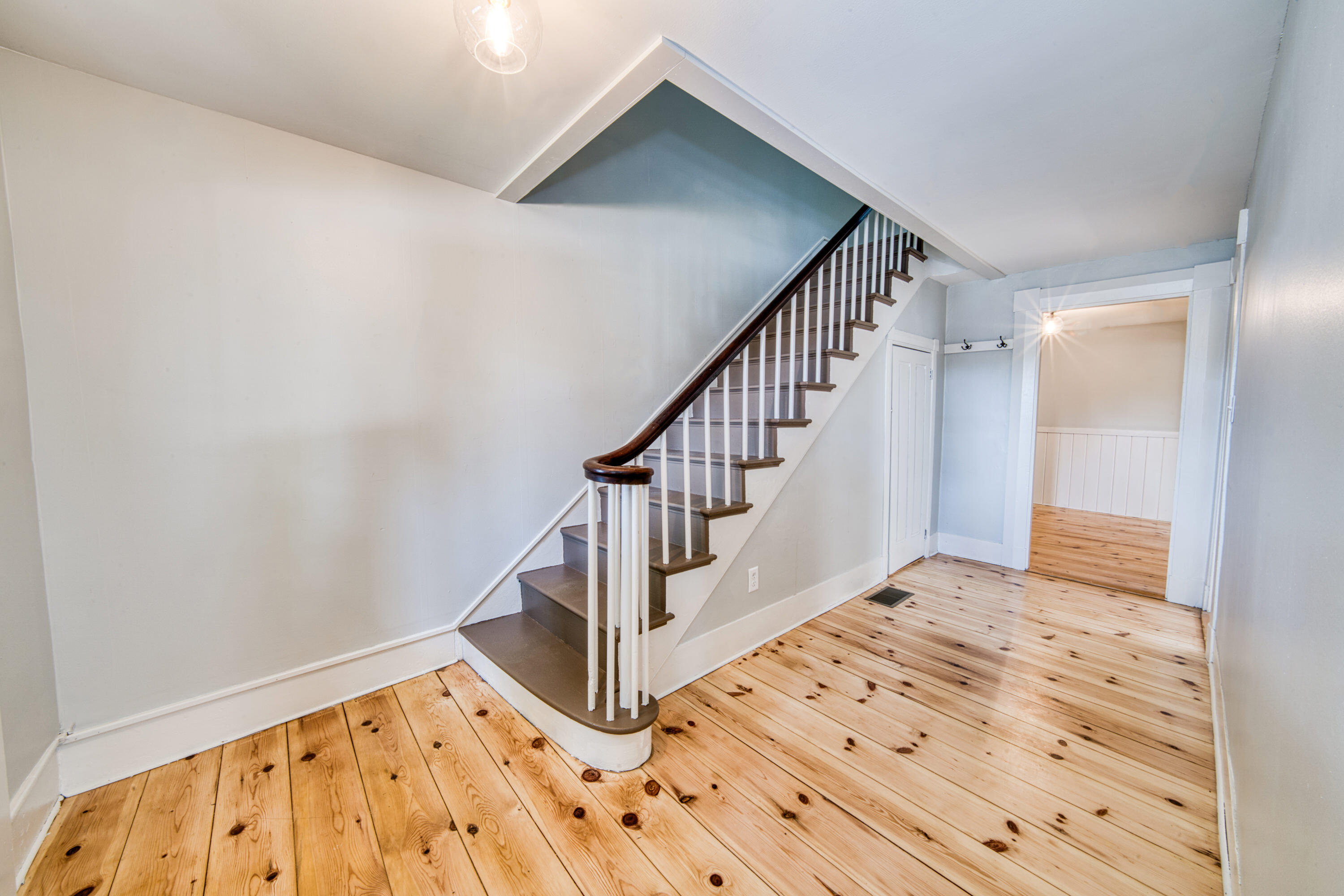 47 Main Road North Hampden, ME 04444 - Photo 2 of 40 6570
