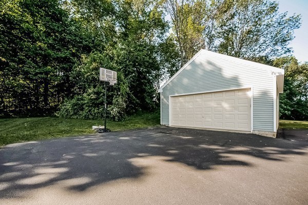 1 Stone Post Road Andover, MA 01810 - Photo 28 of 30 Gallery Image 28