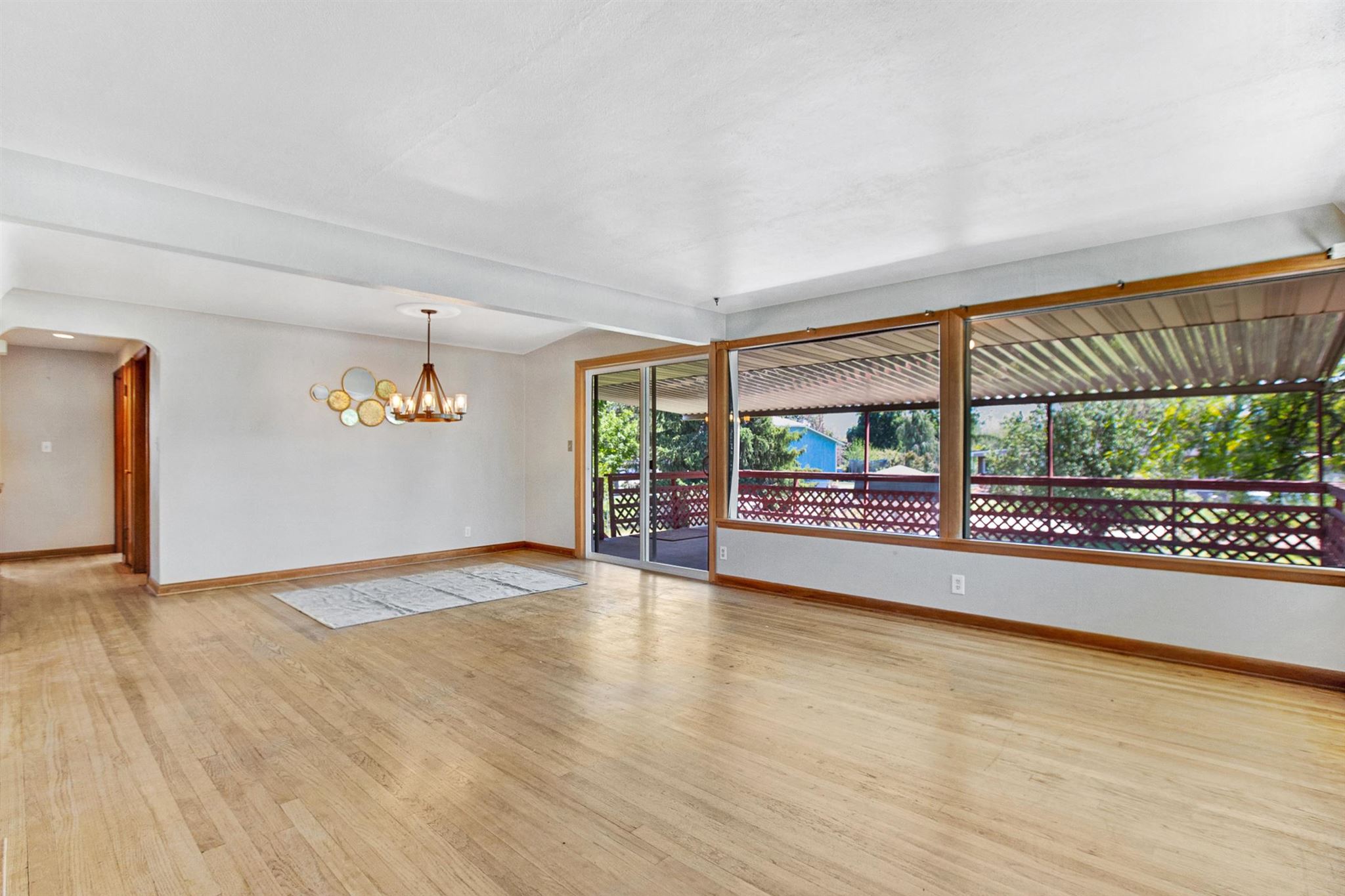 318 North Best Road Spokane Valley, WA 99216 - Photo 6 of 32