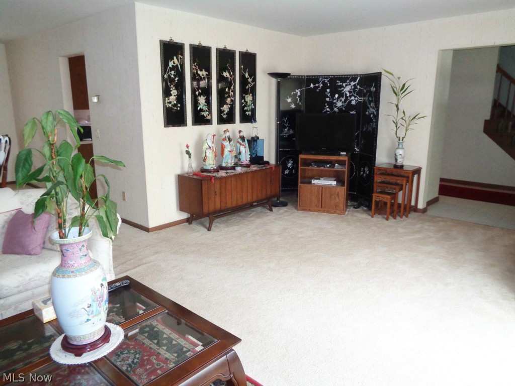 698 Miner Road Cleveland, OH 44143 - Photo 22 of 24