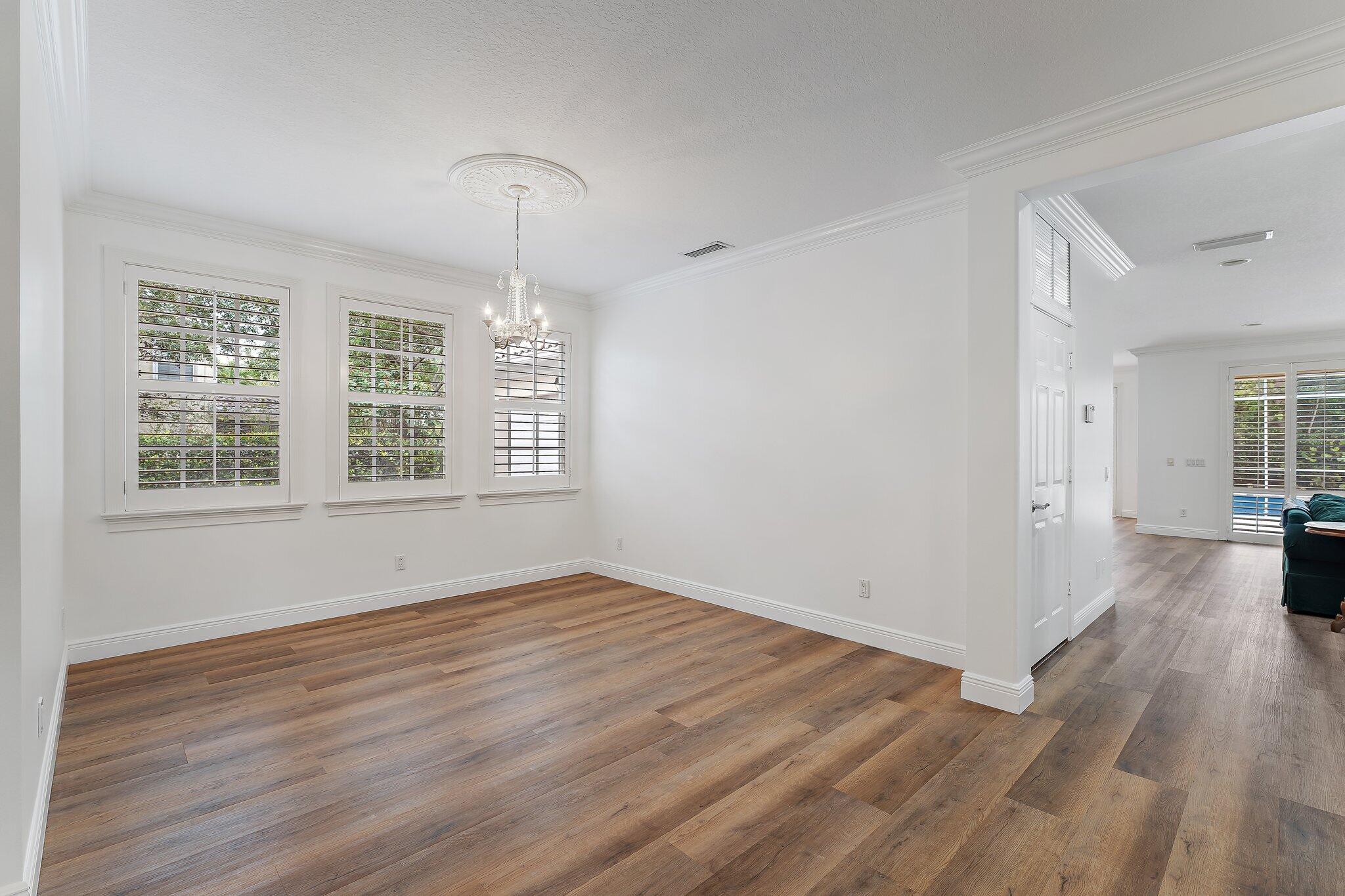 242 San Remo Drive Jupiter, FL 33458 - Photo 14 of 54 Dining Area