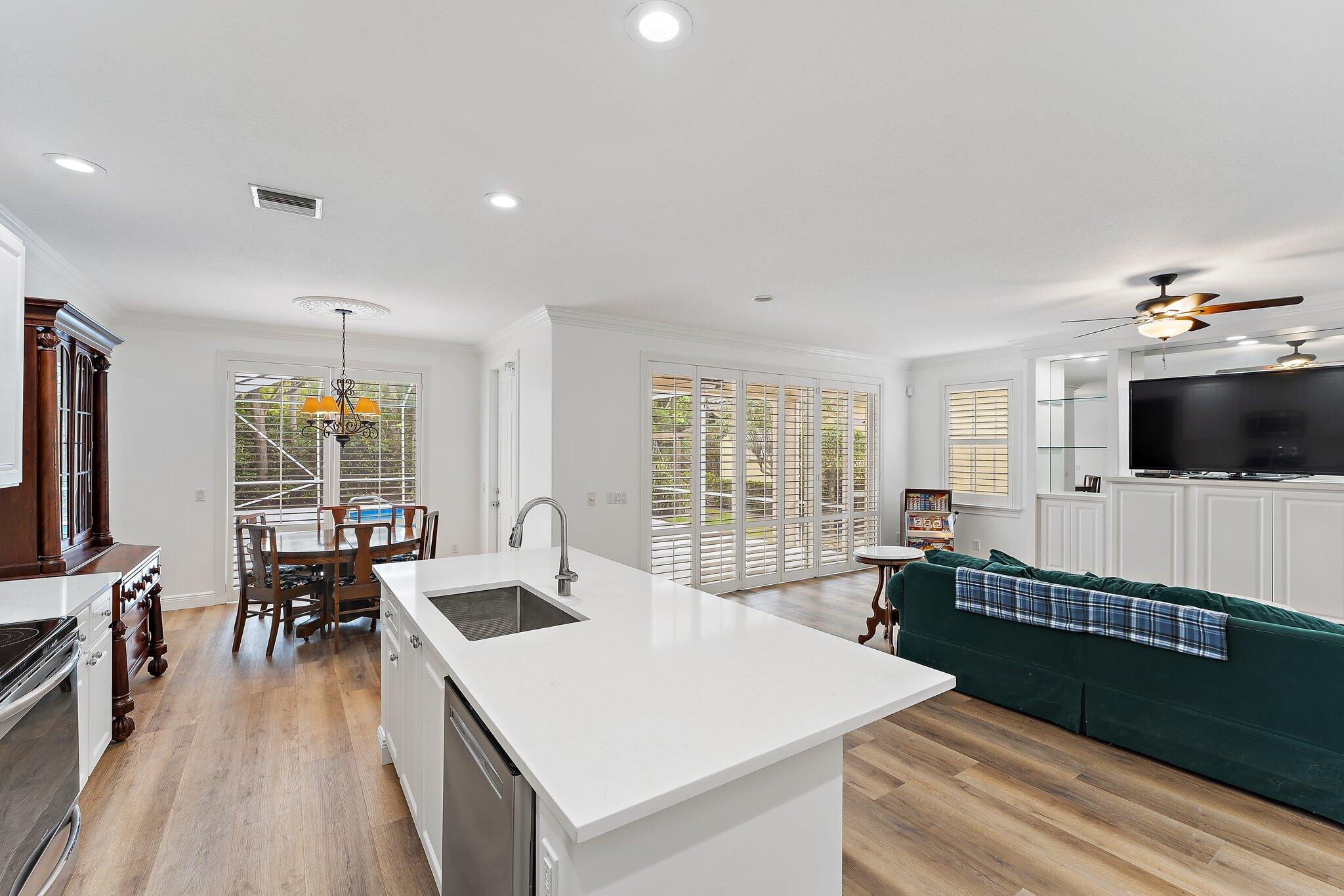 242 San Remo Drive Jupiter, FL 33458 - Photo 23 of 54 Great Room