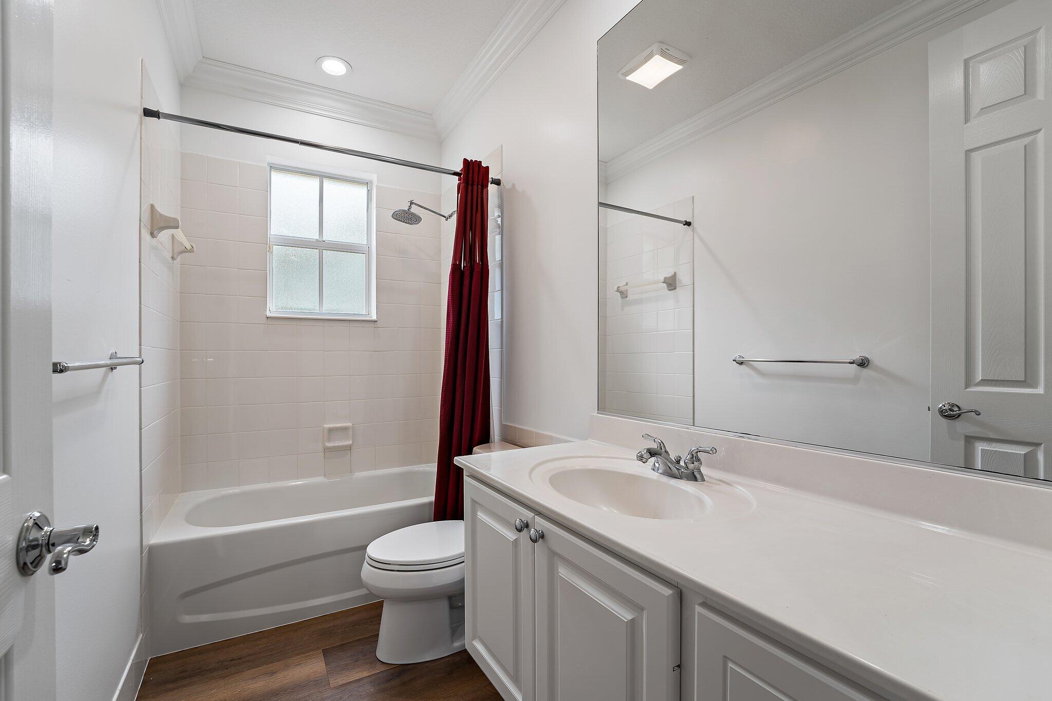 242 San Remo Drive Jupiter, FL 33458 - Photo 42 of 54 Bathroom 4