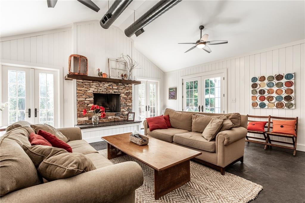 7935 Oakland Road Indianapolis, IN 46240 - Photo 17 of 47 Gallery Image 17