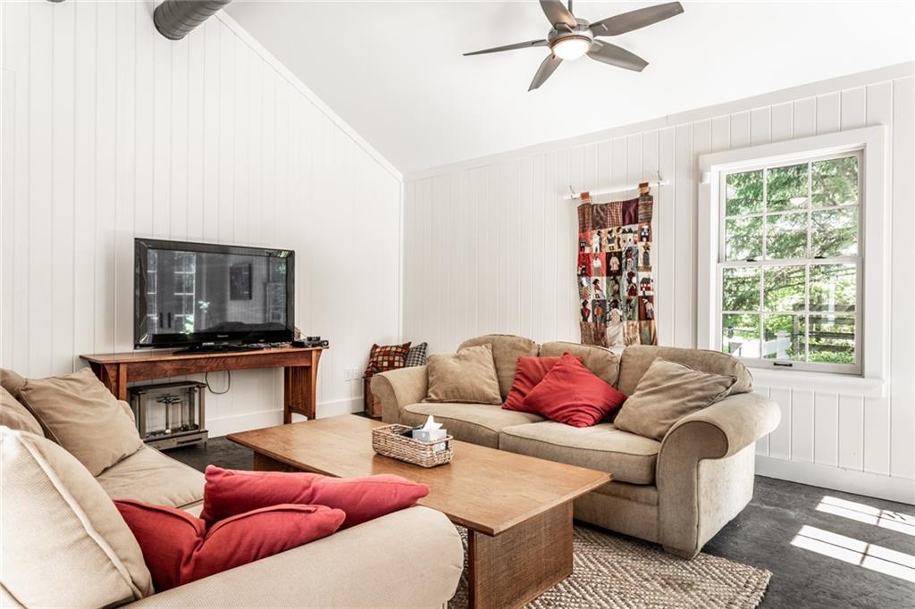 7935 Oakland Road Indianapolis, IN 46240 - Photo 18 of 47 Gallery Image 18