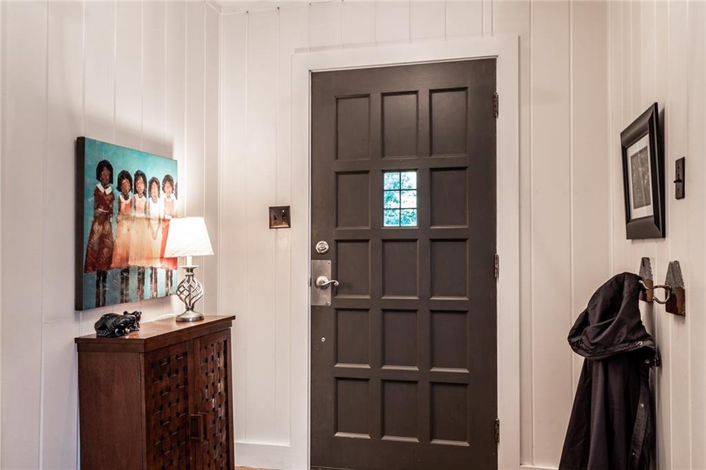 7935 Oakland Road Indianapolis, IN 46240 - Photo 5 of 47 Gallery Image 5