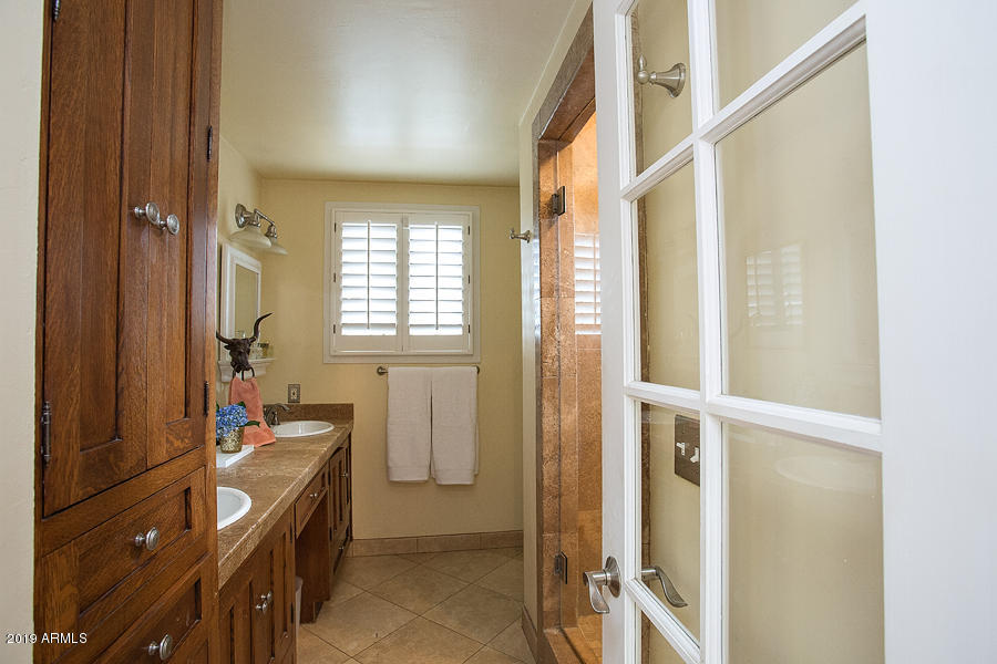 127 West Granada Road Phoenix, AZ 85003 - Photo 26 of 45 Master bath