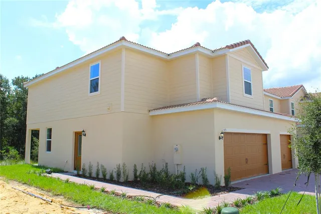 $266,900 | 575 Bay Leaf Drive, Poinciana, FL 34759