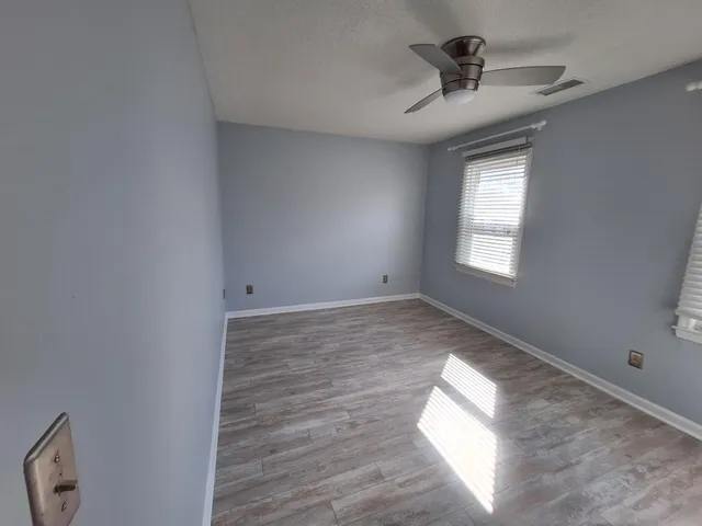 $3,900 | 735 Lake Frances Drive, Charleston, SC 29412