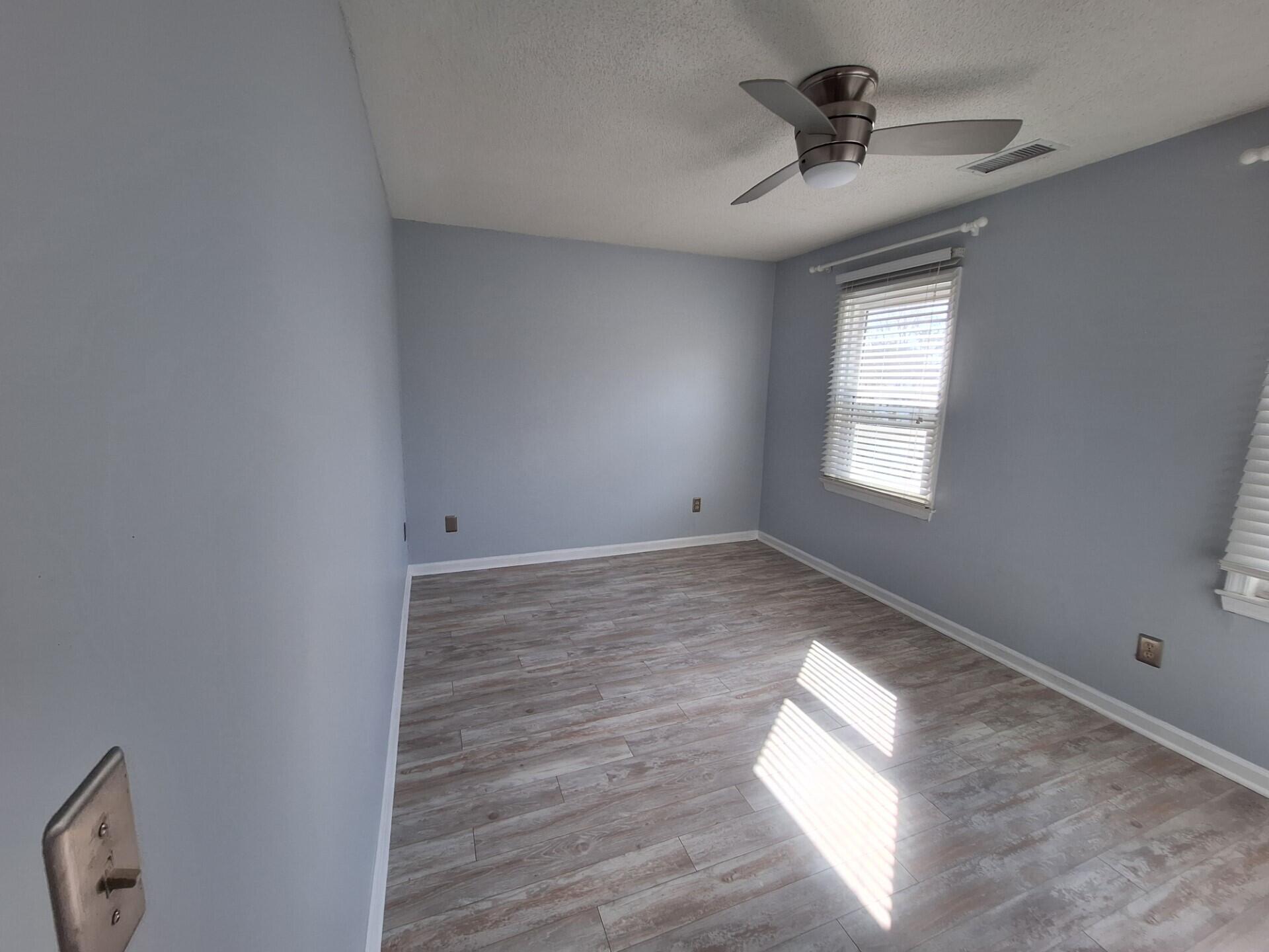 735 Lake Frances Drive Charleston, SC 29412 - Photo 11 of 16 thumbnail_20240131_121344