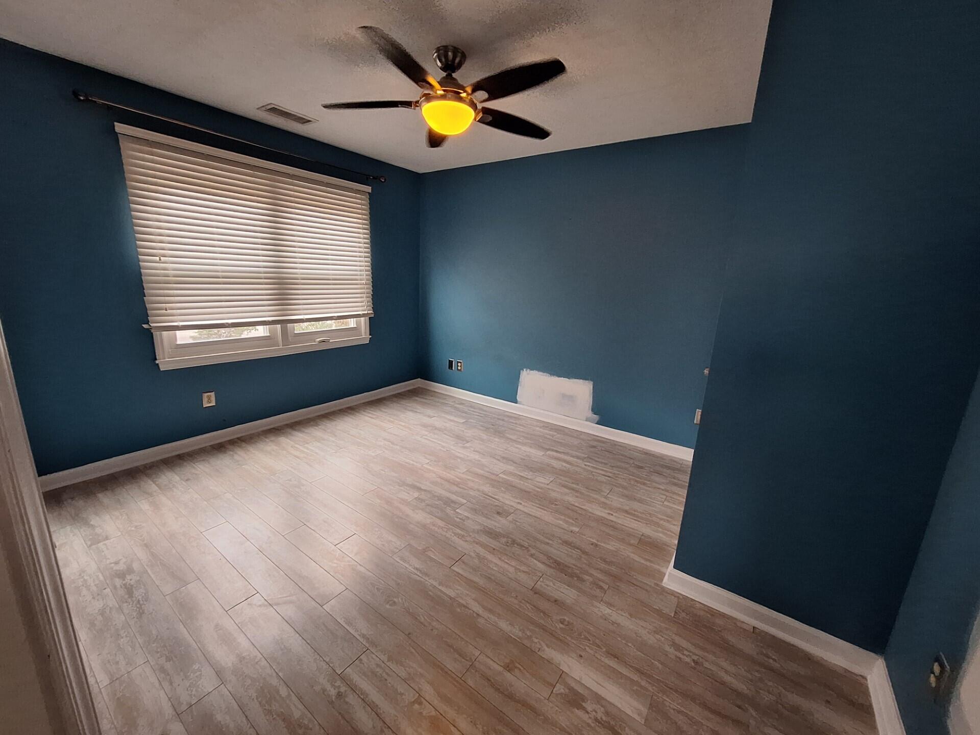 735 Lake Frances Drive Charleston, SC 29412 - Photo 13 of 16 thumbnail_20240131_121253 (1)