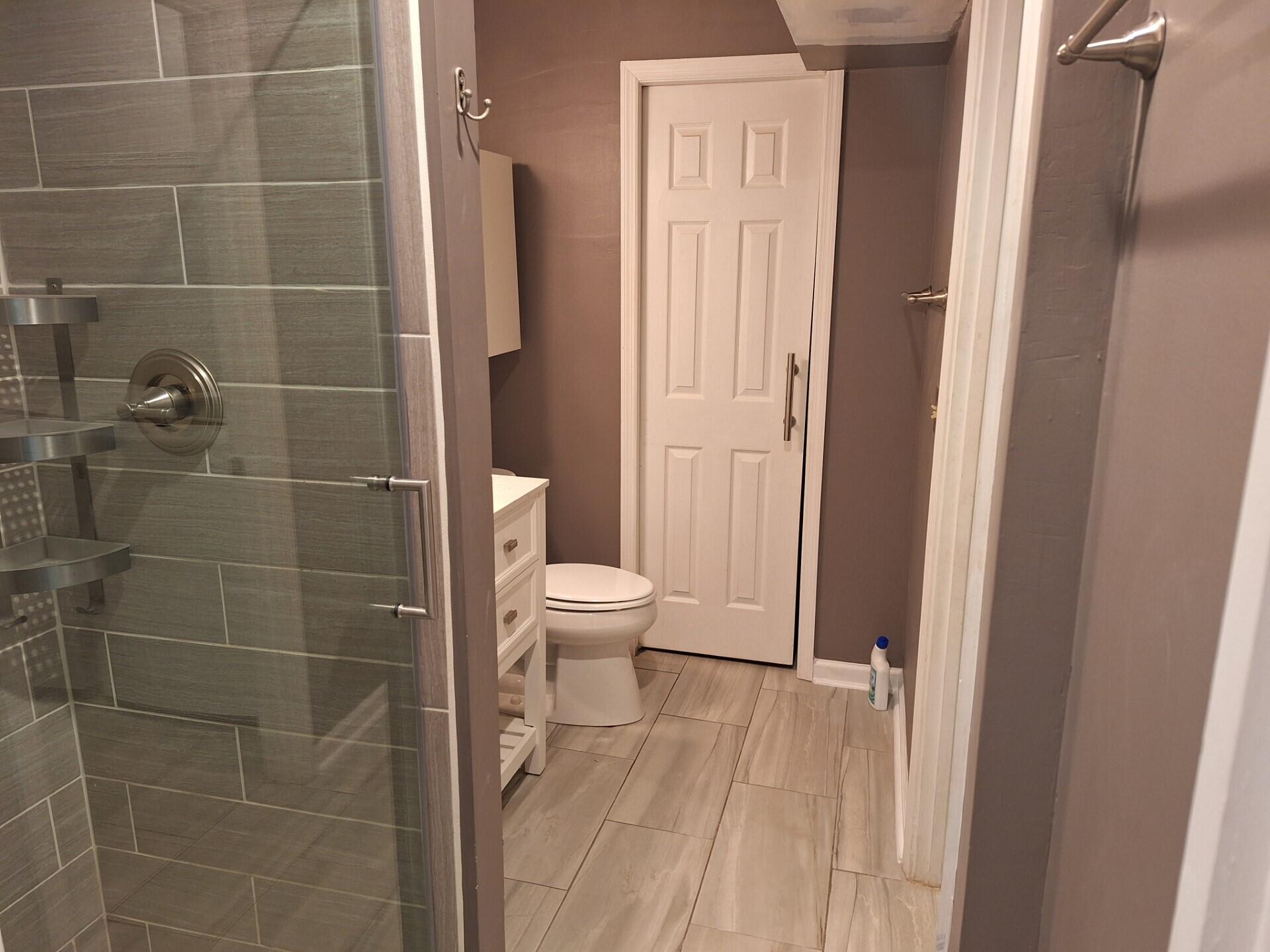 735 Lake Frances Drive Charleston, SC 29412 - Photo 8 of 16 thumbnail_20240131_120622