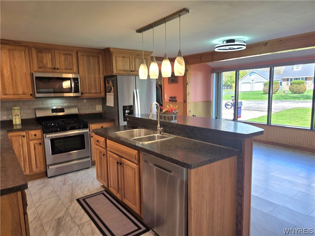 8984 Lovers Lane Road Pembroke, NY 14036 - Photo 11 of 50