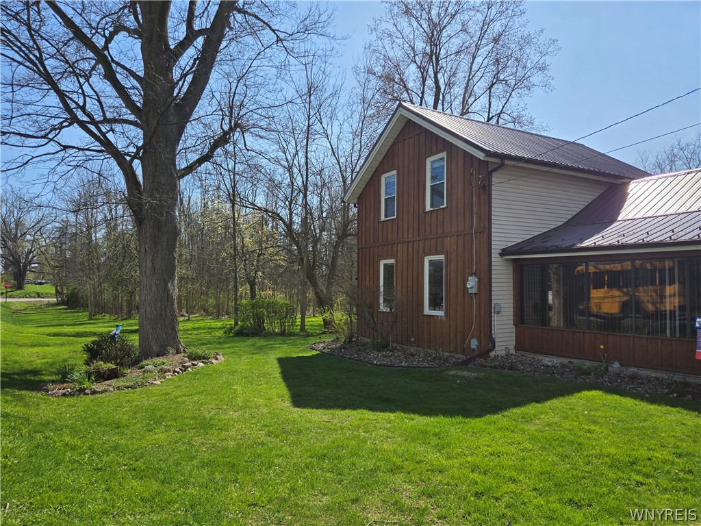 8984 Lovers Lane Road Pembroke, NY 14036 - Photo 3 of 50