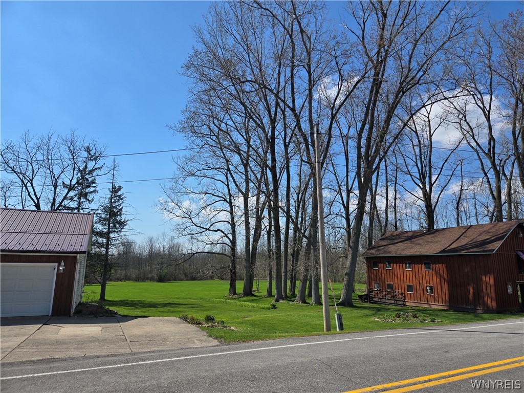 8984 Lovers Lane Road Pembroke, NY 14036 - Photo 6 of 50