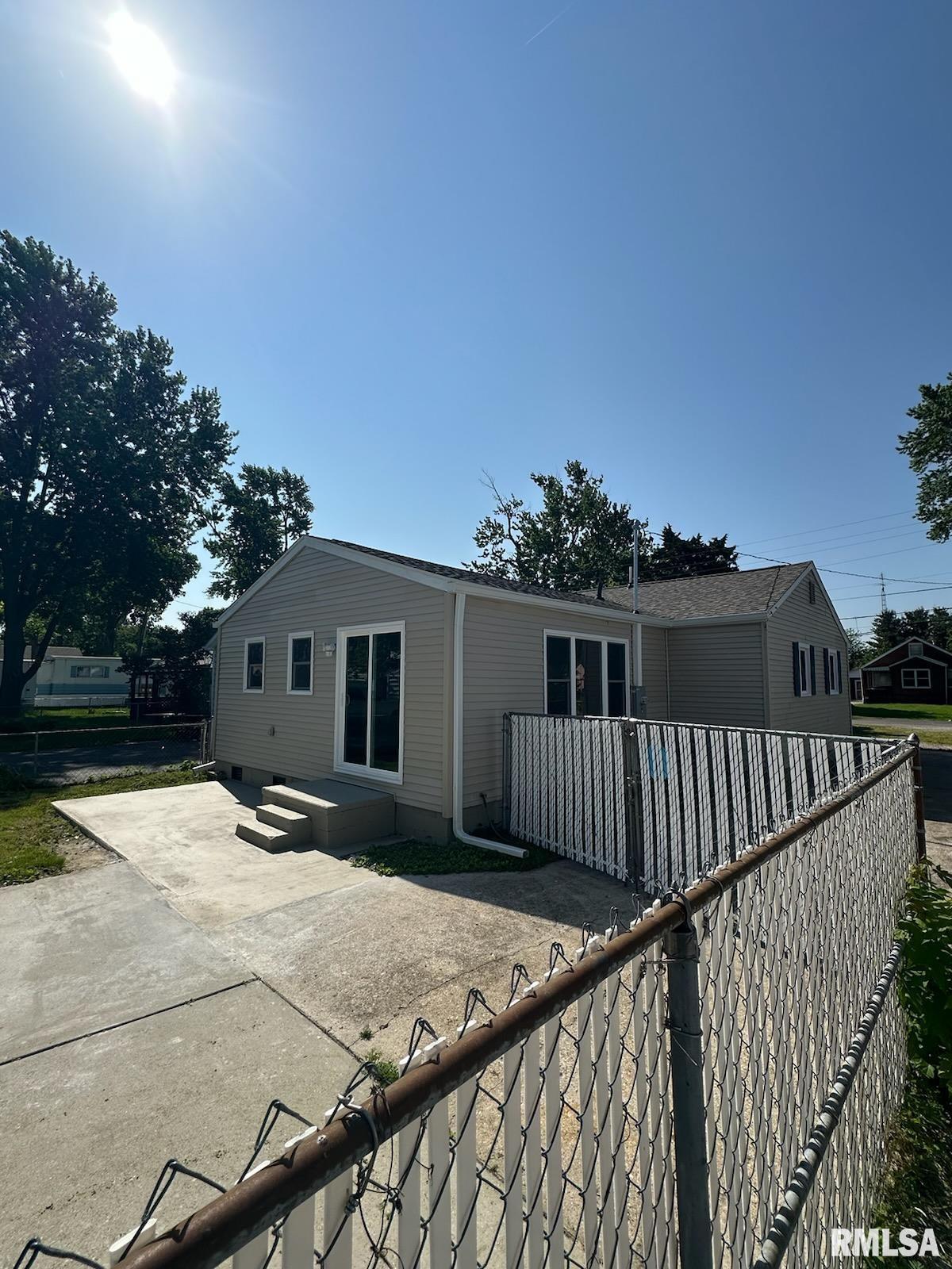 3313 East Carpenter Street Springfield, IL 62702 - Photo 25 of 29 Gallery Image 25