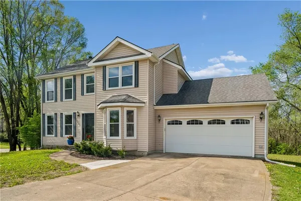 $424,900 | 14985 Forestview Court, Bonner Springs, KS 66012
