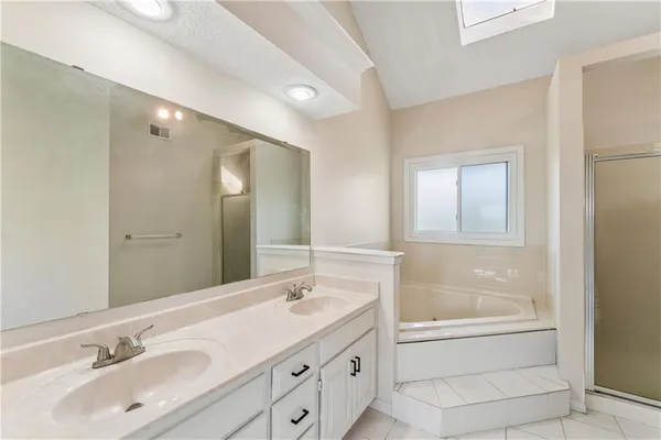 $424,900 | 14985 Forestview Court, Bonner Springs, KS 66012