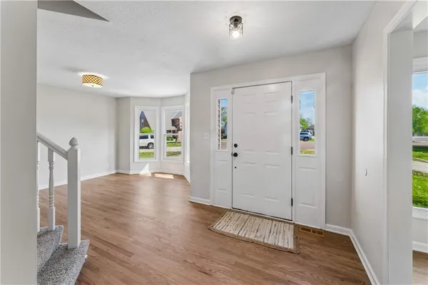 $424,900 | 14985 Forestview Court, Bonner Springs, KS 66012