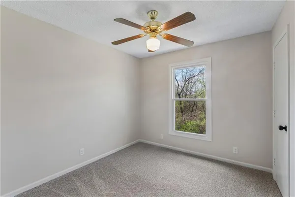$424,900 | 14985 Forestview Court, Bonner Springs, KS 66012
