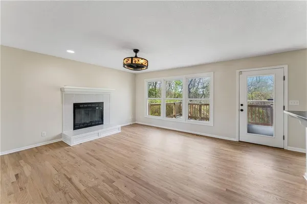 $424,900 | 14985 Forestview Court, Bonner Springs, KS 66012