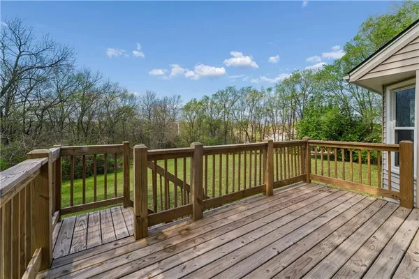 $424,900 | 14985 Forestview Court, Bonner Springs, KS 66012