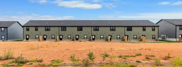 $1,595 | 302 Jonathan Wade Circle, Clarksville, TN 37043