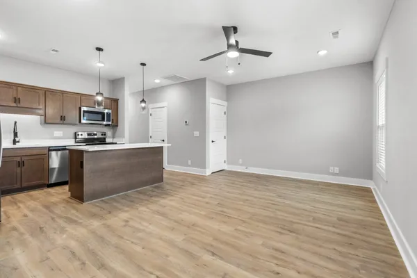 $1,595 | 302 Jonathan Wade Circle, Clarksville, TN 37043