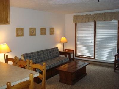 67 Ridgewood Street Snowshoe, WV 26209 - Photo 4 of 8 Living Room