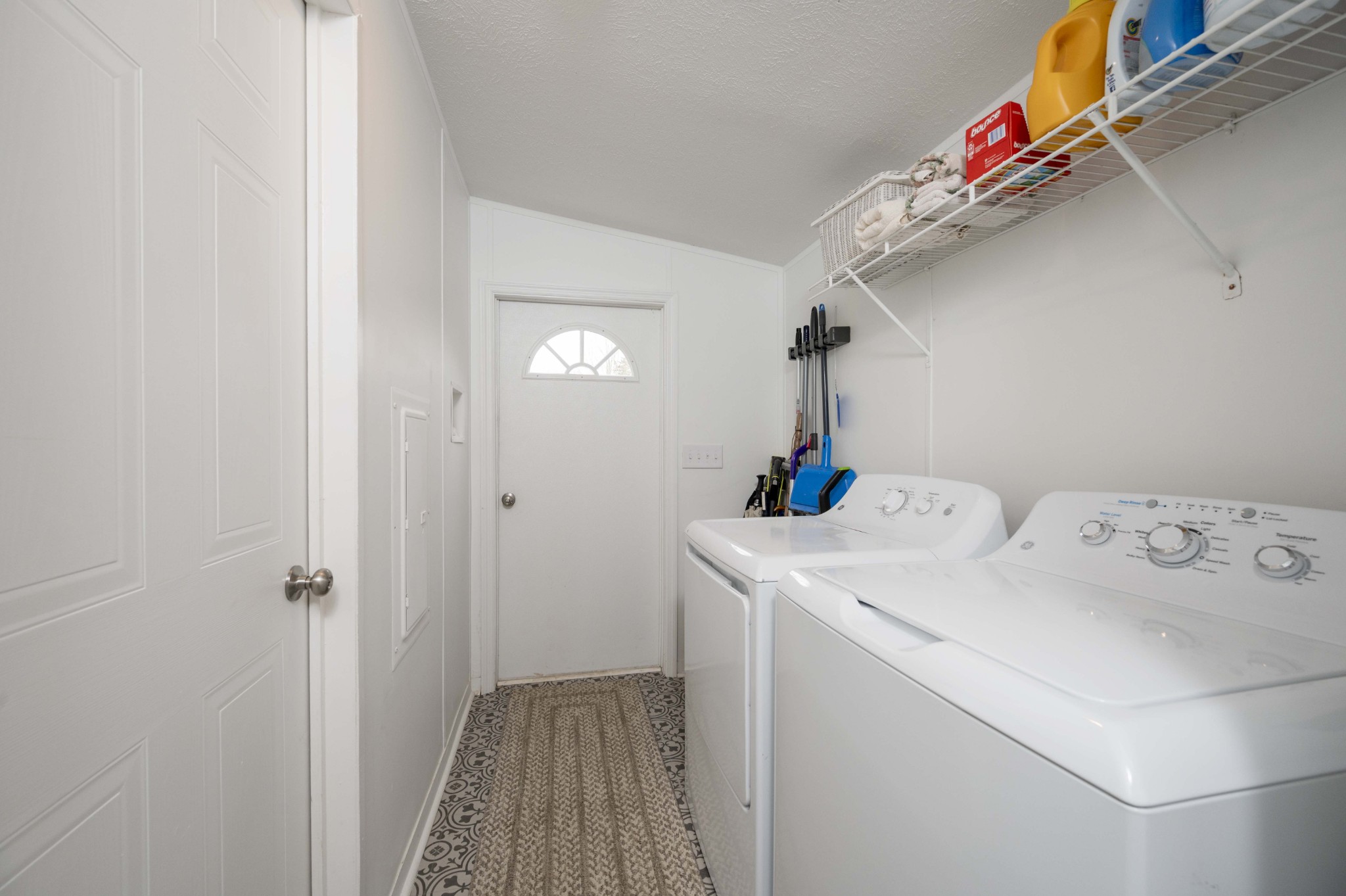 1822 Groveland Ridge Road Columbia, TN 38401 - Photo 20 of 48 a utility room with dryer and washer