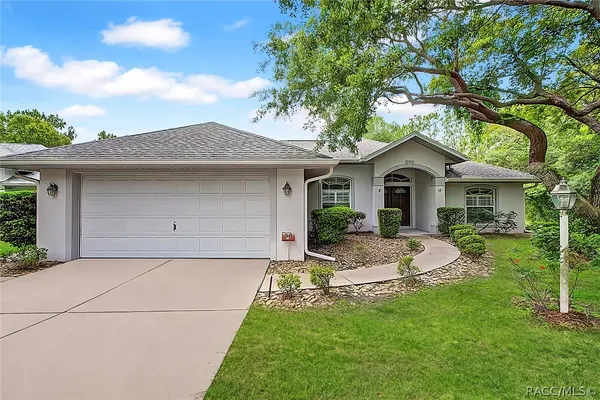$2,075 | 12 Anton Court, Homosassa, FL 34446