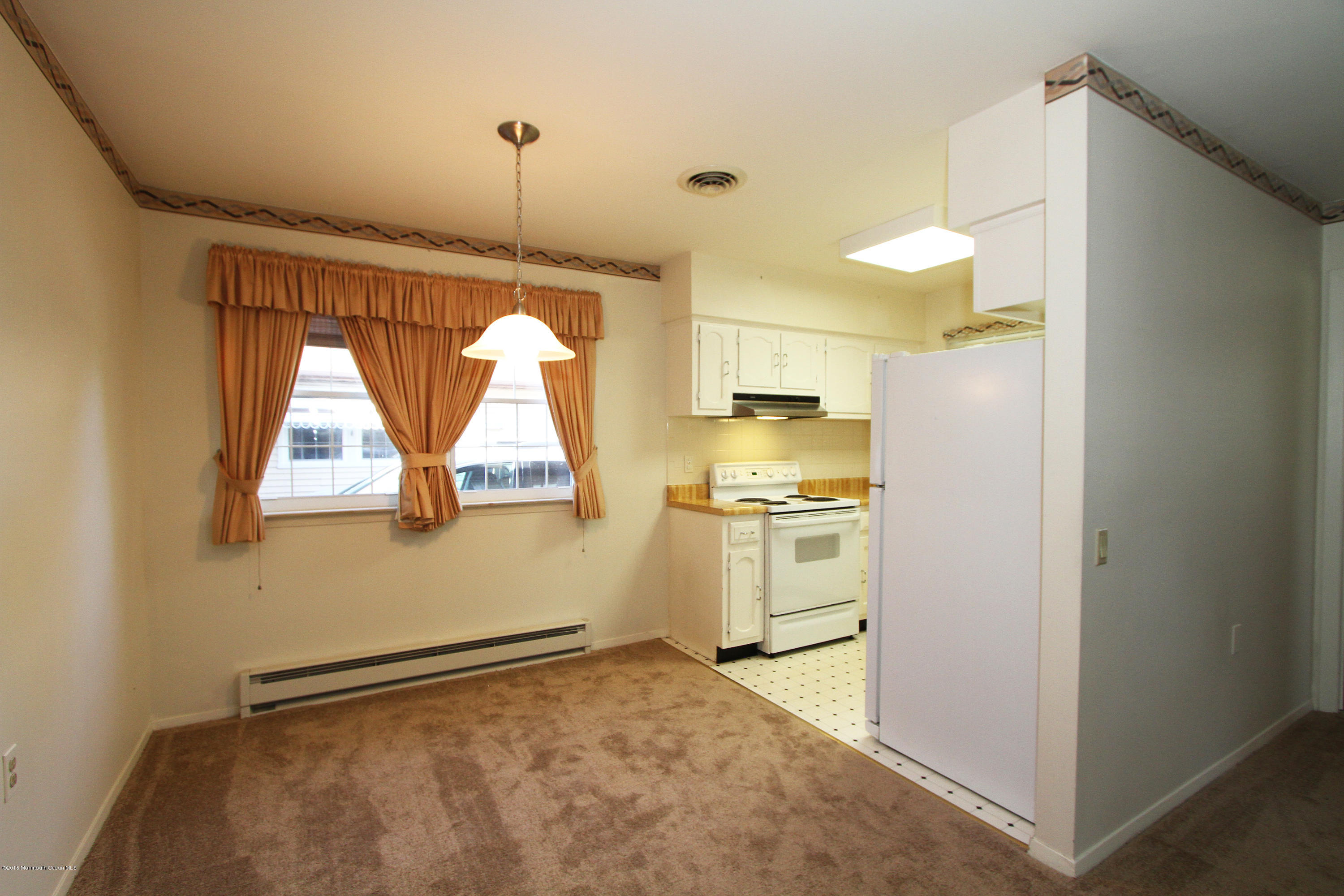 25C Stonybrook Road, Unit D Whiting, NJ 08759 - Photo 4 of 14 Combo View Dining-Kitchen