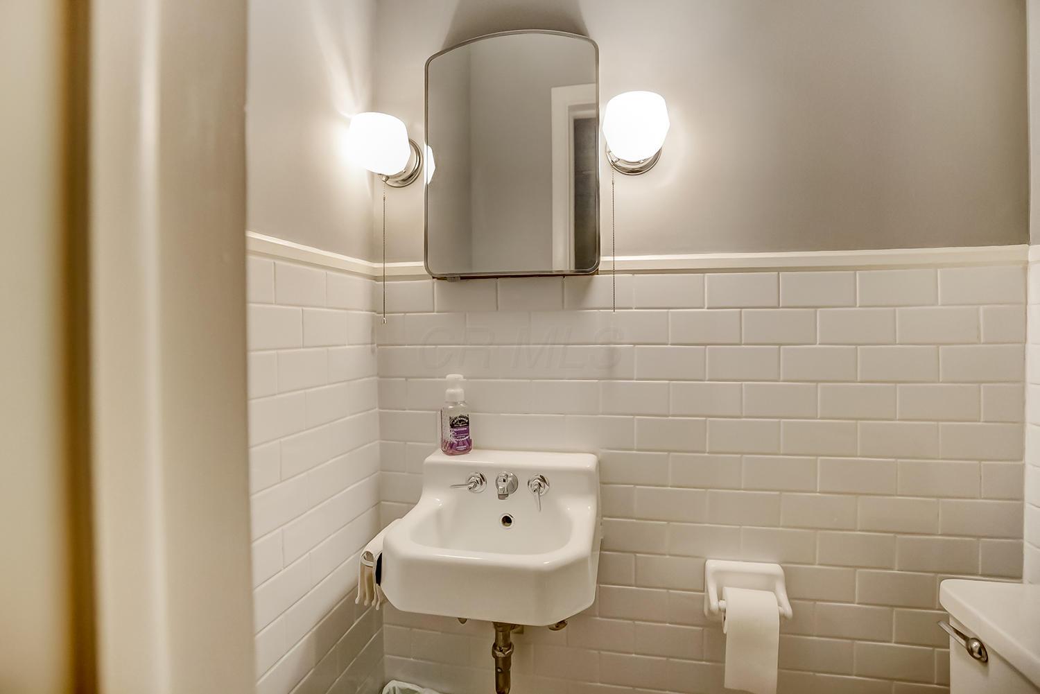 2683 Tudor Road Columbus, OH 43209 - Photo 19 of 34 Gallery Image 19