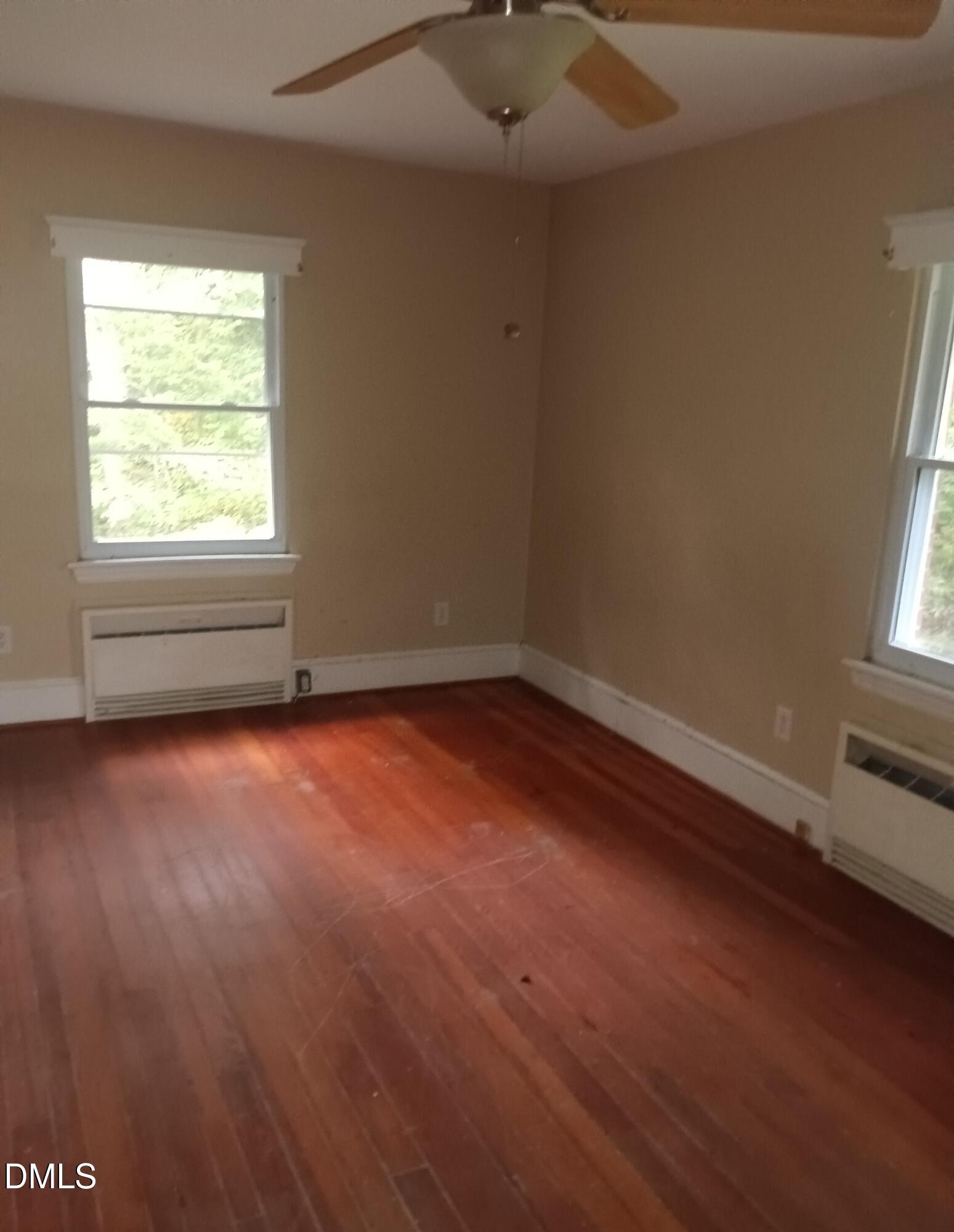 7856 Boston Road Roxboro, NC 27574 - Photo 9 of 18 an empty room with a window