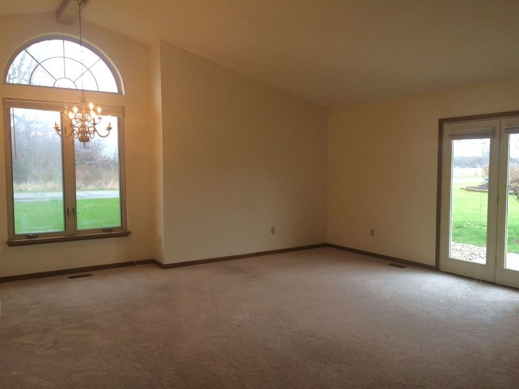 2003 West Cedar Canyons Road Huntertown, IN 46748 - Photo 5 of 12 Gallery Image 5