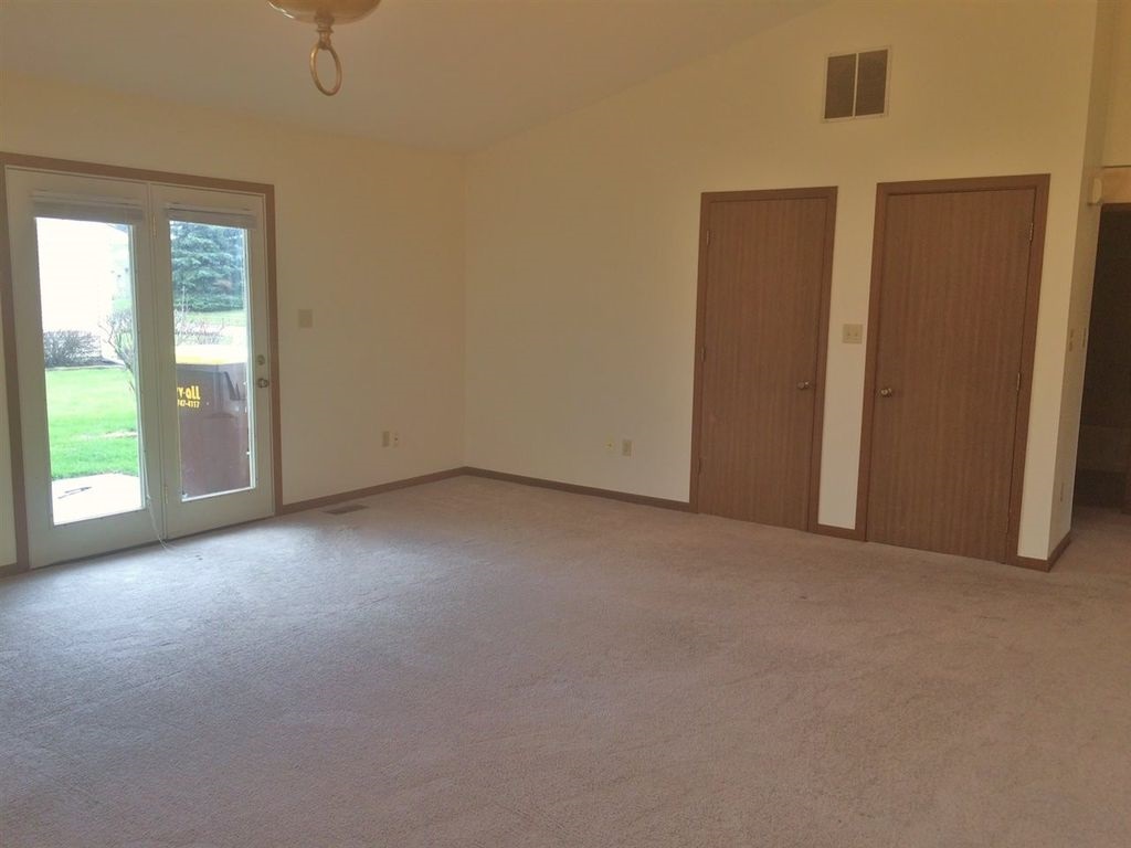 2003 West Cedar Canyons Road Huntertown, IN 46748 - Photo 6 of 12 Gallery Image 6