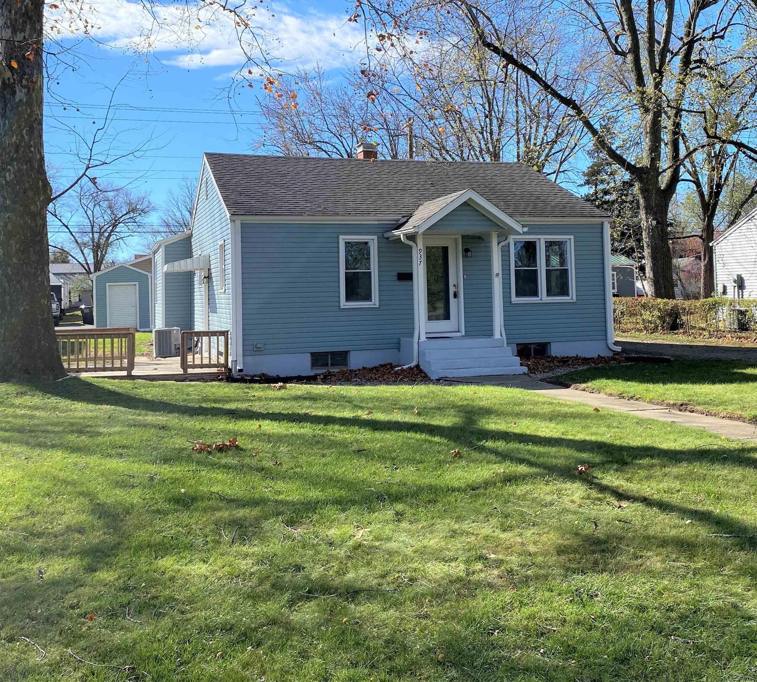 937 East 9th Street Rochester, IN 46975 - Photo 1 of 20 Gallery Image 1