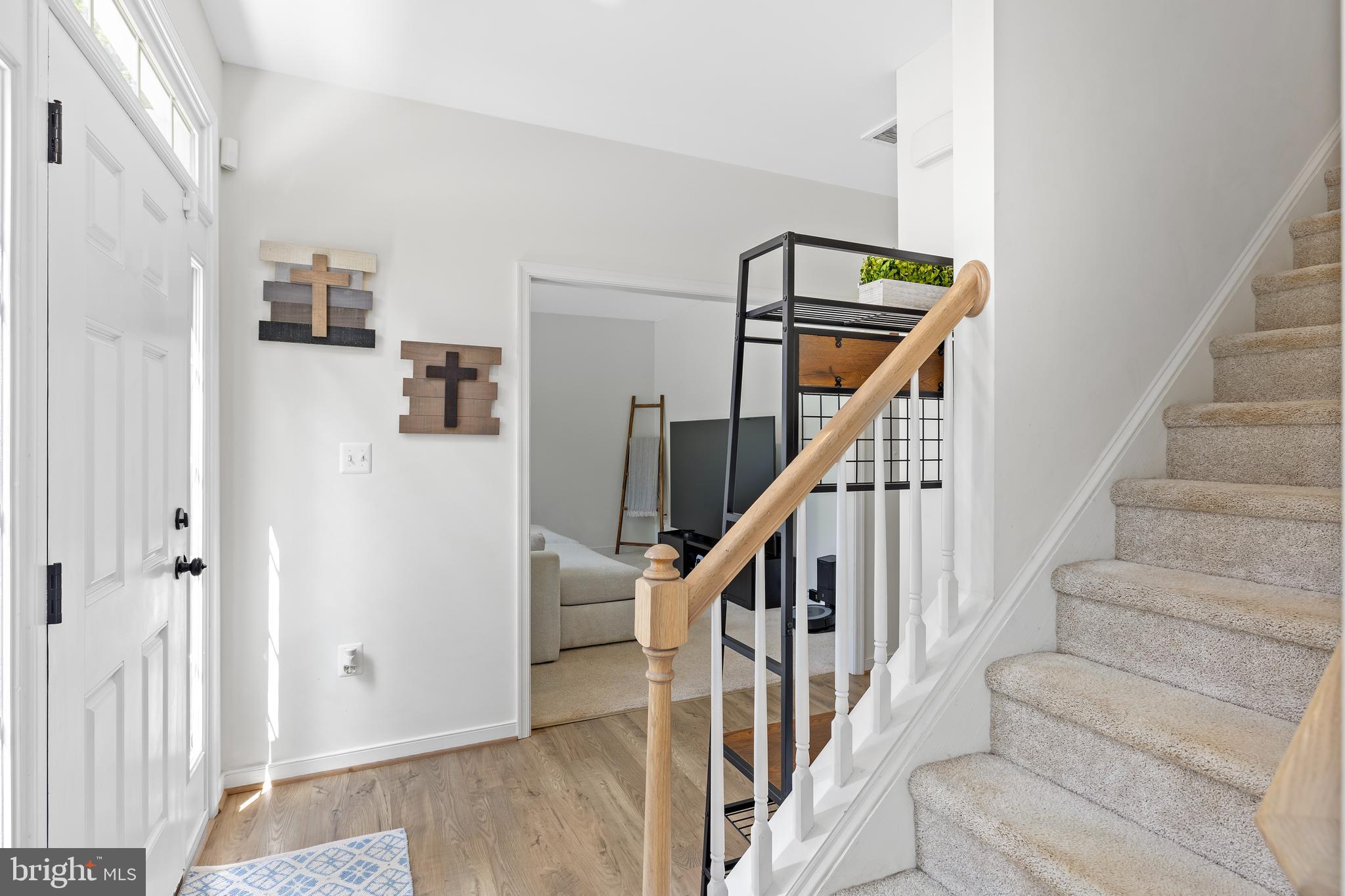 296 Robbie Road Bumpass, VA 23024 - Photo 15 of 51 Foyer