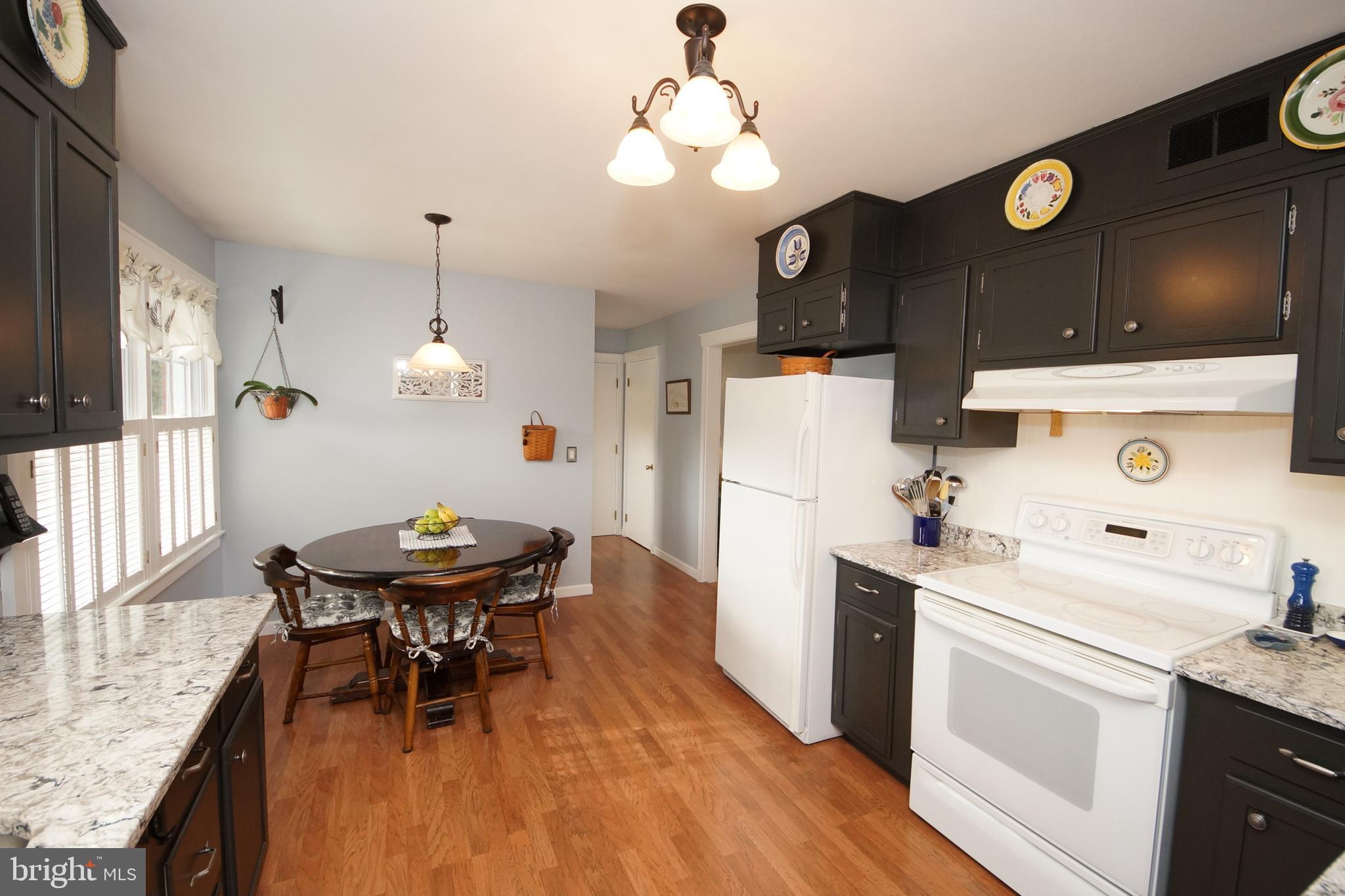 18 Crown Road Ewing, NJ 08638 - Photo 13 of 36 Gallery Image 13
