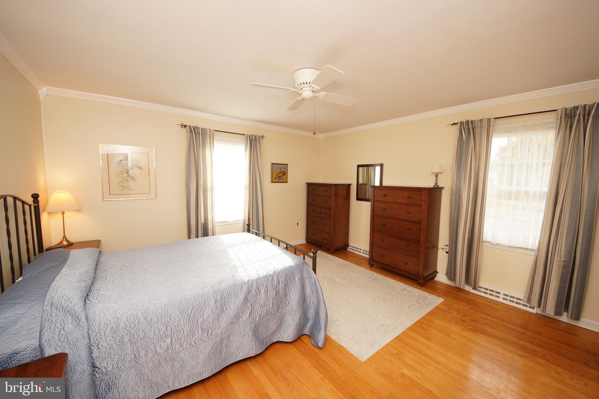 18 Crown Road Ewing, NJ 08638 - Photo 20 of 36 Gallery Image 20