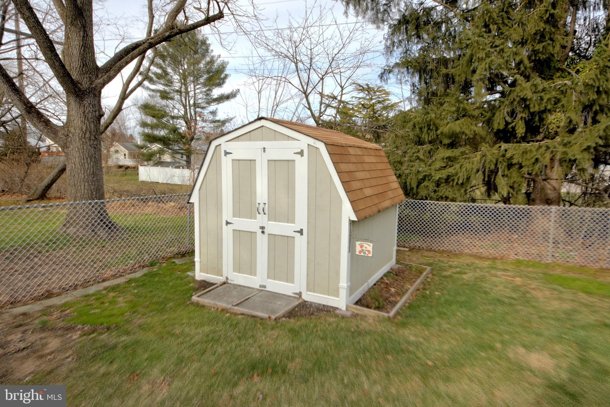 18 Crown Road Ewing, NJ 08638 - Photo 36 of 36 Gallery Image 36