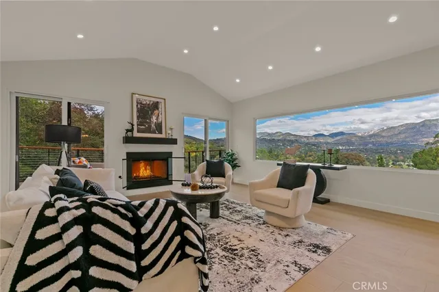 $2,775,000 | 981 Glen Oaks Boulevard, Pasadena, CA 91105