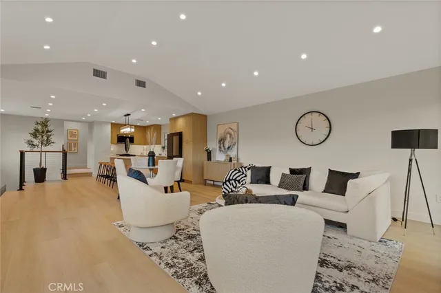 $2,775,000 | 981 Glen Oaks Boulevard, Pasadena, CA 91105