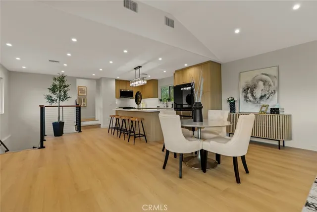 $2,850,000 | 981 Glen Oaks Boulevard, Pasadena, CA 91105