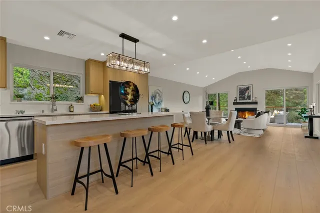 $2,775,000 | 981 Glen Oaks Boulevard, Pasadena, CA 91105