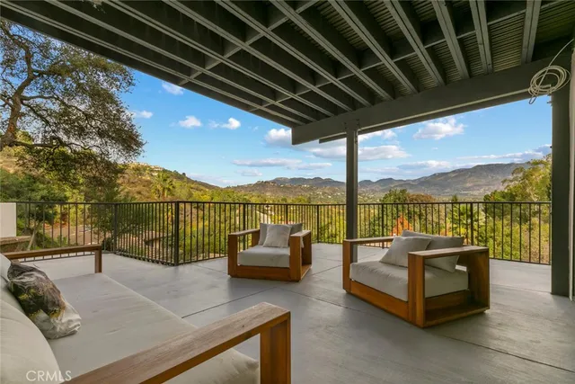 $2,850,000 | 981 Glen Oaks Boulevard, Pasadena, CA 91105