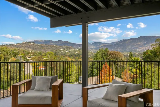 $2,850,000 | 981 Glen Oaks Boulevard, Pasadena, CA 91105